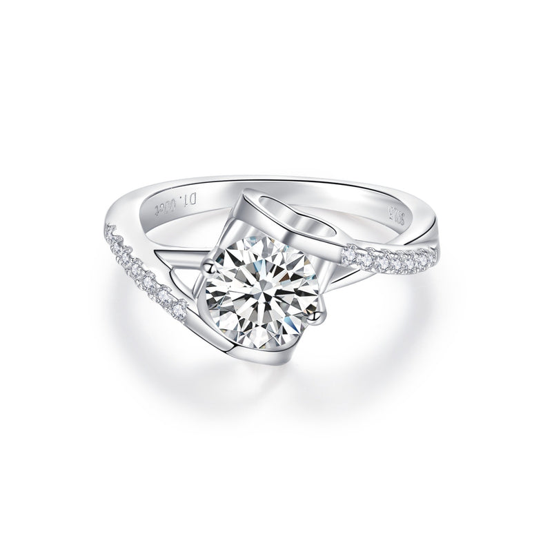1/2CT Love Around Shiny Moissanite Ring