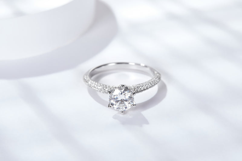 1/1.5/2CT Sparkling Moissanite Ring Customizable Exclusive Name