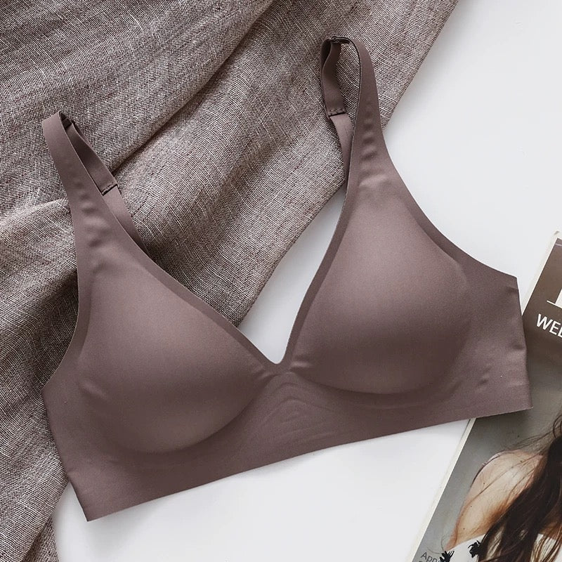 Seamless bra